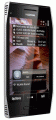 Nokia X7 00
